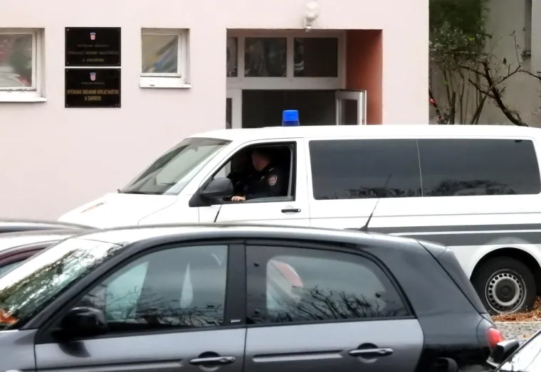 TODORIĆA DOVEZLI IZ REMETINCA U TUŽITELJSTVO NA ISPITIVANJE: Danas će se odlučiti o njegovom pritvoru