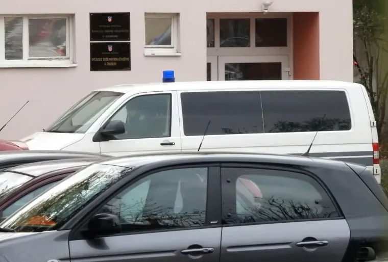 TODORIĆA DOVEZLI IZ REMETINCA U TUŽITELJSTVO NA ISPITIVANJE: Danas će se odlučiti o njegovom pritvoru