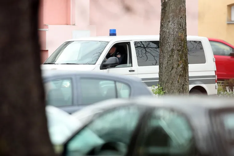 TODORIĆA DOVEZLI IZ REMETINCA U TUŽITELJSTVO NA ISPITIVANJE: Danas će se odlučiti o njegovom pritvoru