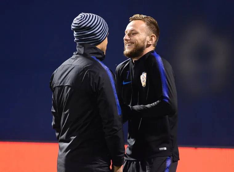 VATRENI ODRADILI POSLJEDNJI TRENING UOČI &Scaron;PANJOLSKE: Srebrni reprezentativci spremni za revan&scaron; sa Furijom