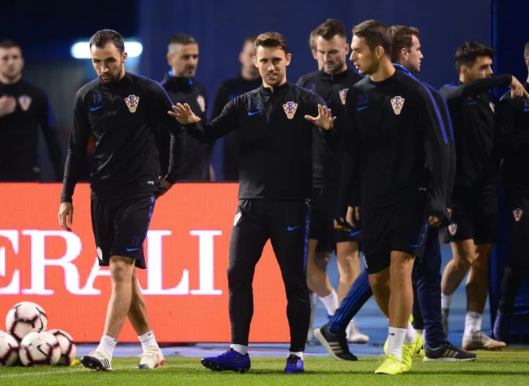 VATRENI ODRADILI POSLJEDNJI TRENING UOČI &Scaron;PANJOLSKE: Srebrni reprezentativci spremni za revan&scaron; sa Furijom