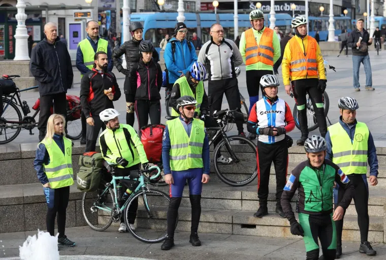 U počast grada heroja krenuo 'Biciklistički maraton za Vukovar'