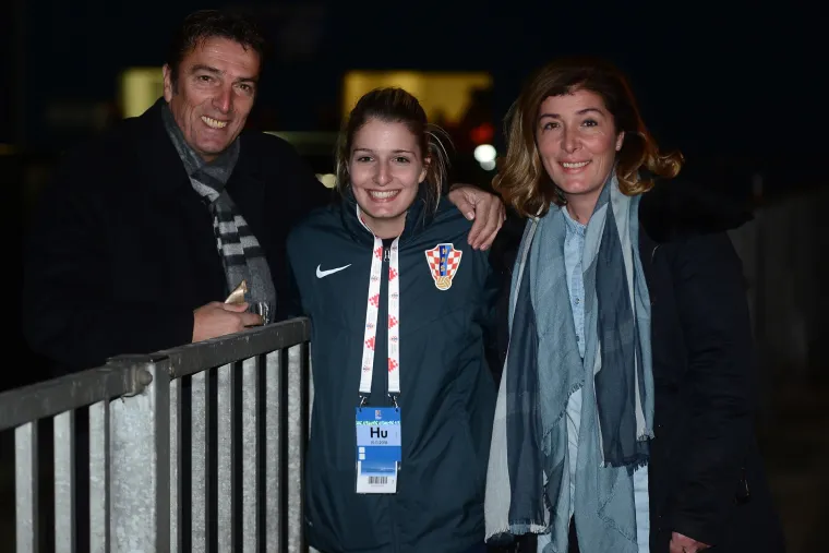 Hrvatsku na Maksimir do&scaron;li pogledati i mnogi poznati: Na tribinama i Mamić