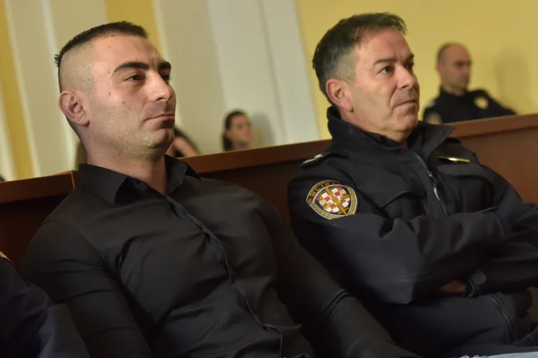 Javnost isključena sa suđenja 'Daruvarcu' zbog za&scaron;tite žrtve: 'Djevojka je jo&scaron; na liječenju i sedativima'