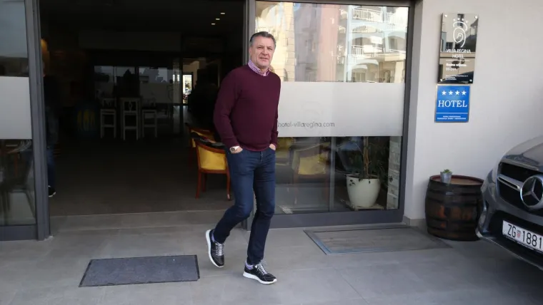 Zdravko Mamić snimljen kako izlazi iz hotela u Međugorju