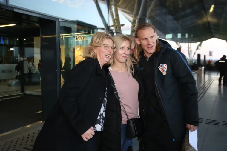 VATRENI ZAPALILI NACIJU: I dan nakon veličanstvene noći osjećamo i živimo 'rusku bajku'