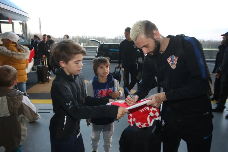 VATRENI ZAPALILI NACIJU: I dan nakon veličanstvene noći osjećamo i živimo 'rusku bajku'