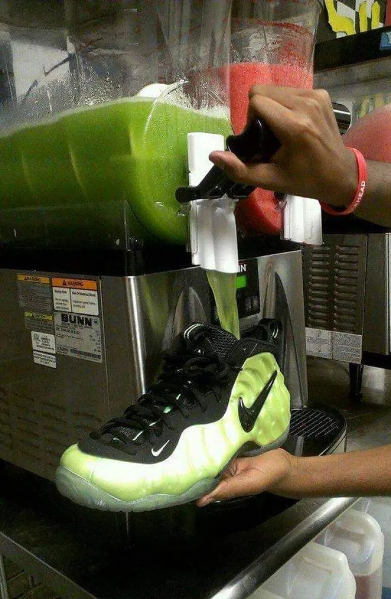 DOKAZ DA ČUDACI VLADAJU INTERNETOM: Nema tog alkohola koji bi mogao opravdati ovakve prizore