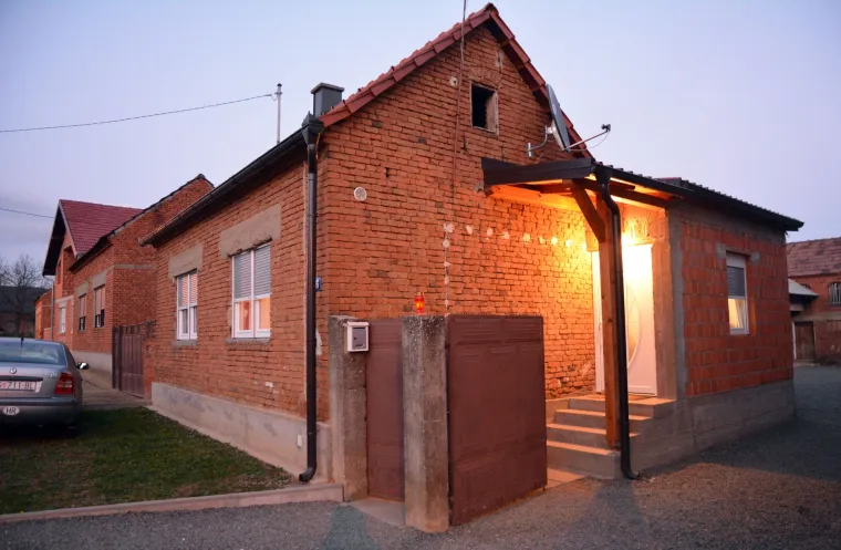 U nesreći kod Nove Gradi&scaron;ke poginula majka četvero djece