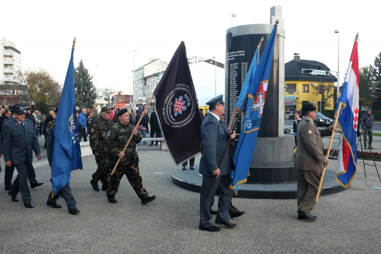 Zagreb: U Dubravi odana počast žrtvi Vukovara
