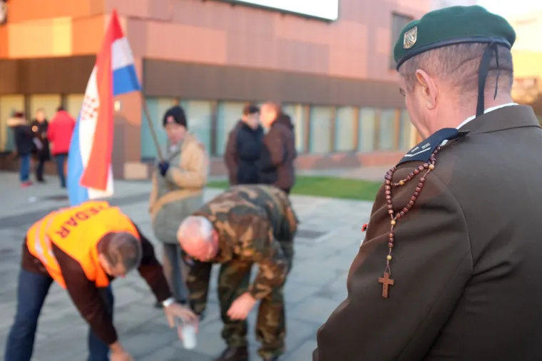 Zagreb: U Dubravi odana počast žrtvi Vukovara
