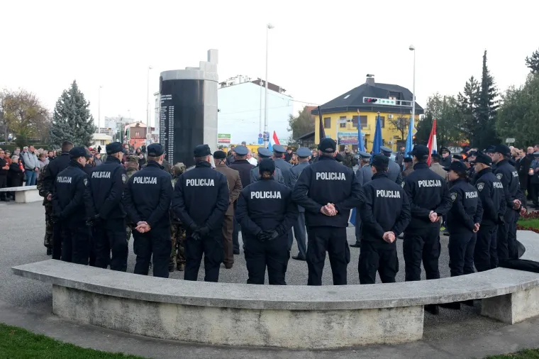 Zagreb: U Dubravi odana počast žrtvi Vukovara
