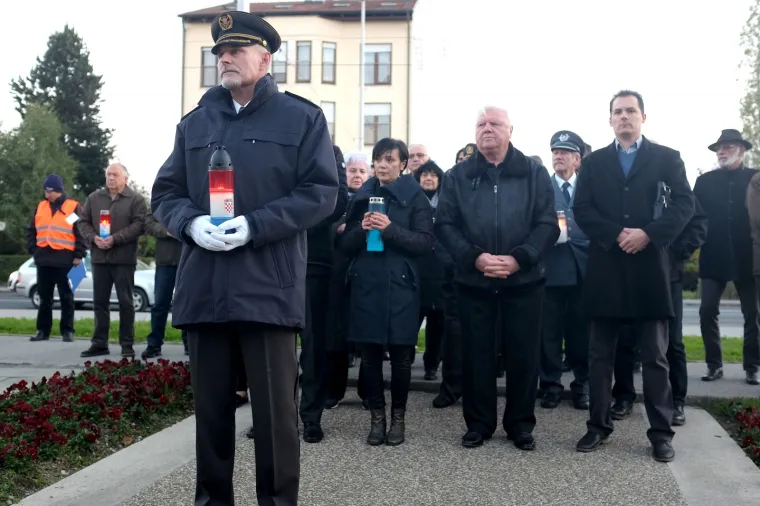 Zagreb: U Dubravi odana počast žrtvi Vukovara