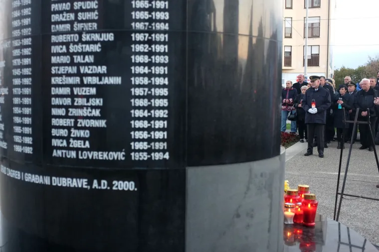 Zagreb: U Dubravi odana počast žrtvi Vukovara