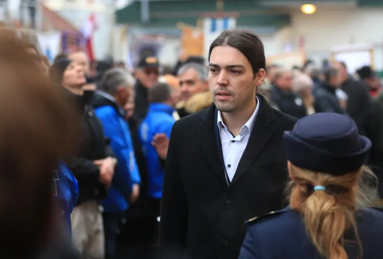 Obljetnica sloma obrane Vukovara: Kolona sjećanja odaje počast svim poginulima