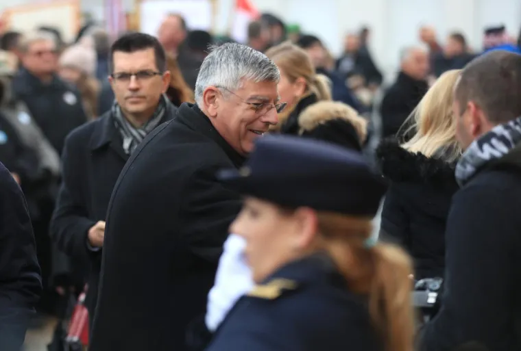 Obljetnica sloma obrane Vukovara: Kolona sjećanja odaje počast svim poginulima