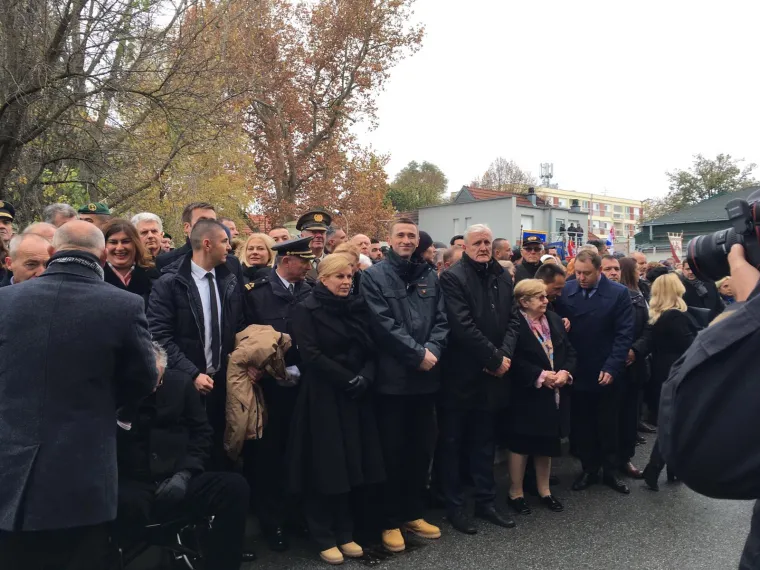 Obljetnica sloma obrane Vukovara: Kolona sjećanja odaje počast svim poginulima