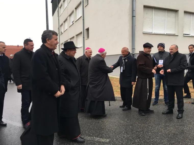 Obljetnica sloma obrane Vukovara: Kolona sjećanja odaje počast svim poginulima