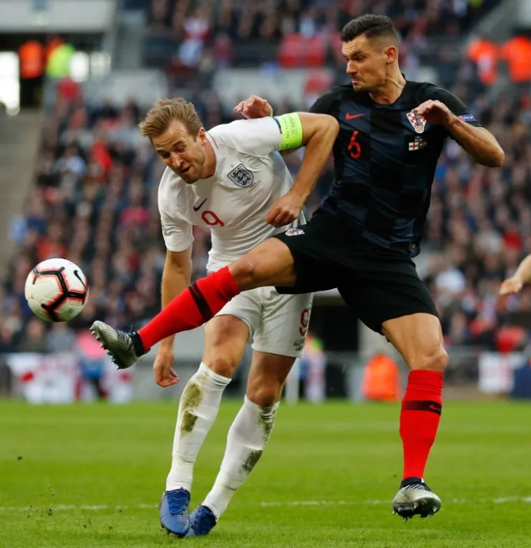 VELIKA BITKA NA TERENU: Osjetite da&scaron;ak atmosfere i pogledajte kako izgledaju okr&scaron;aji Vatrenih i Engleza na Wembleyu