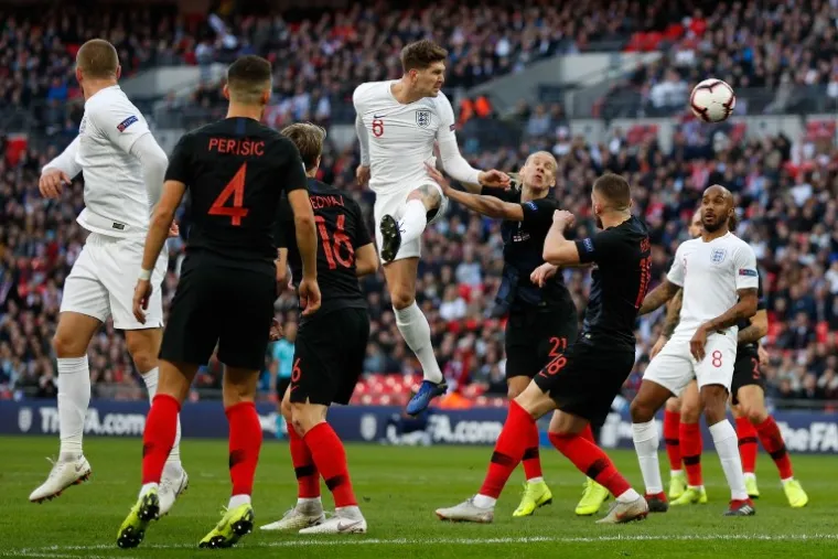 VELIKA BITKA NA TERENU: Osjetite da&scaron;ak atmosfere i pogledajte kako izgledaju okr&scaron;aji Vatrenih i Engleza na Wembleyu