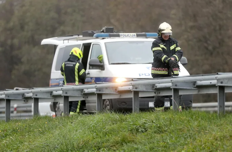 U prometnoj nesreći na autocesti A1 kod izlaza Demerje smrtno stradala jedna osoba