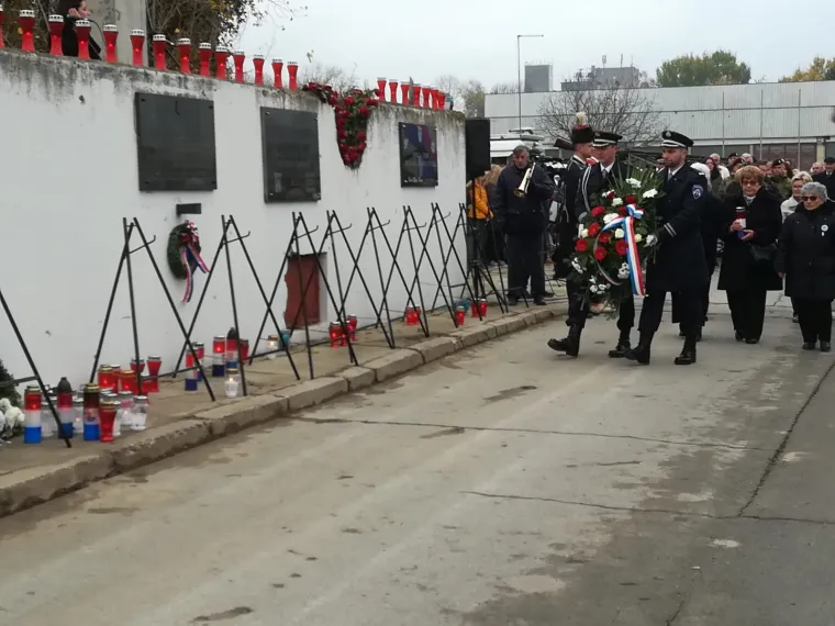 Kolona sjećanja u Borovom naselju: 'Ovo je najsuroviji spomenik žrtvama Vukovaru'