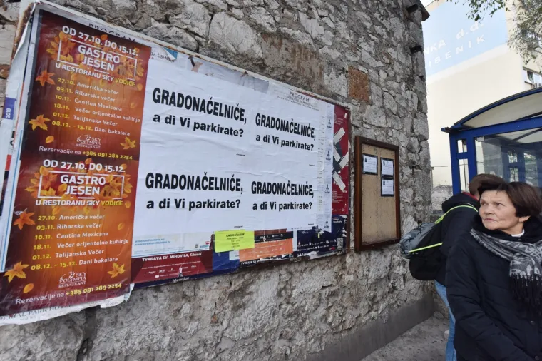 U &Scaron;ibeniku osvanuli plakati: Gradonačelniče a di Vi parkirate?