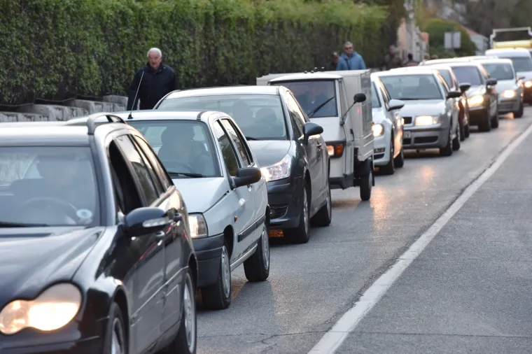 U &Scaron;ibeniku osvanuli plakati: Gradonačelniče a di Vi parkirate?