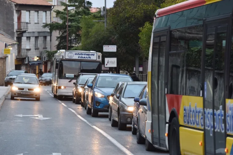 U &Scaron;ibeniku osvanuli plakati: Gradonačelniče a di Vi parkirate?