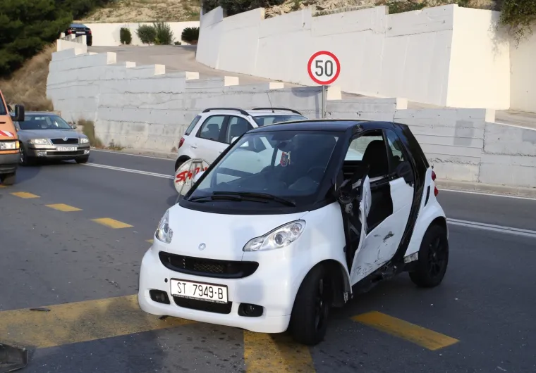 TE&Scaron;KA PROMETNA NESREĆA KOD PODSTRANE: Očevid sudara izazvao velike probleme u prometu