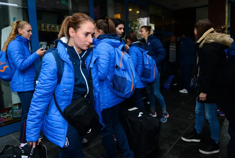 Okupljanje rukometa&scaron;ica