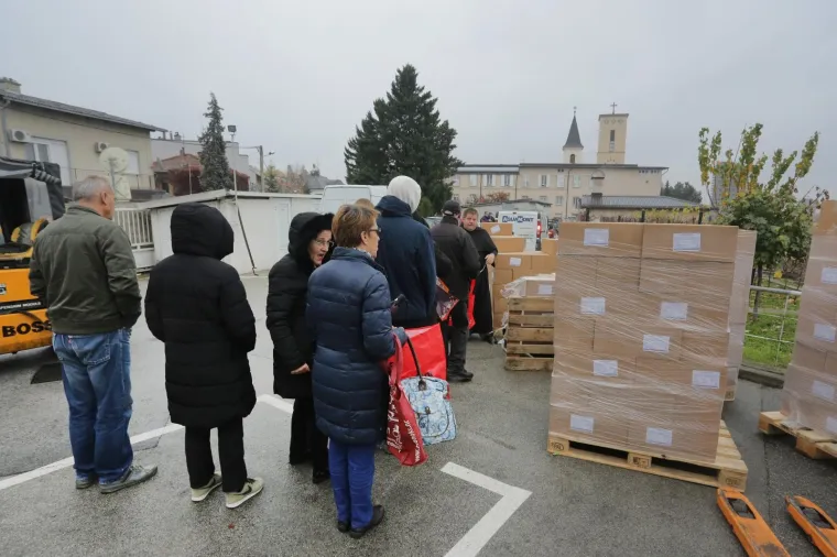 Pučkoj kuhinji na Sv. Duhu isporučena velika količina doniranih smrznutih pizza