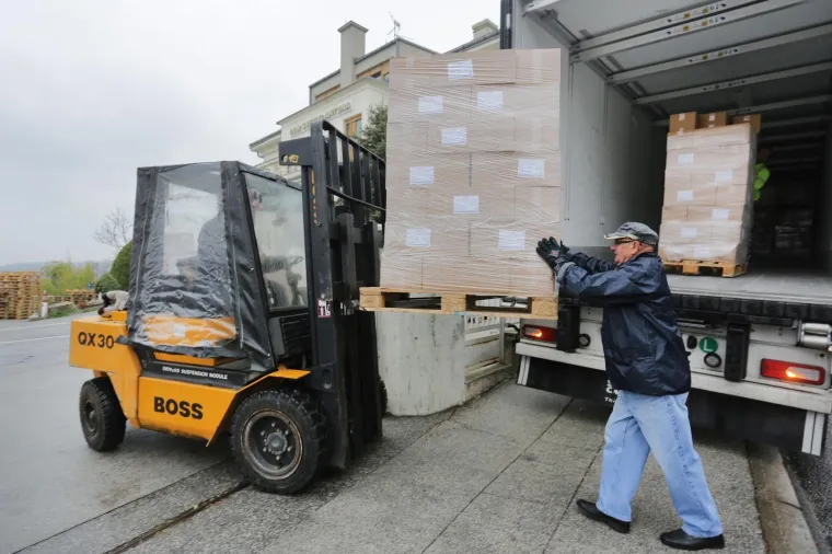 Pučkoj kuhinji na Sv. Duhu isporučena velika količina doniranih smrznutih pizza