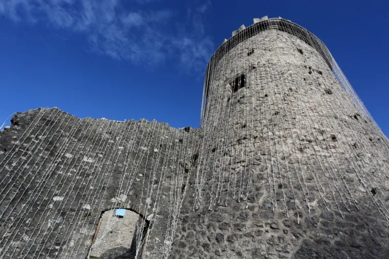 Uređenje Trsatske Gradine za nadolazeći Advent na Gradini