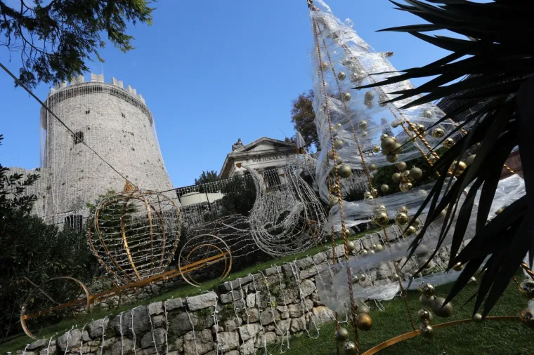 Uređenje Trsatske Gradine za nadolazeći Advent na Gradini