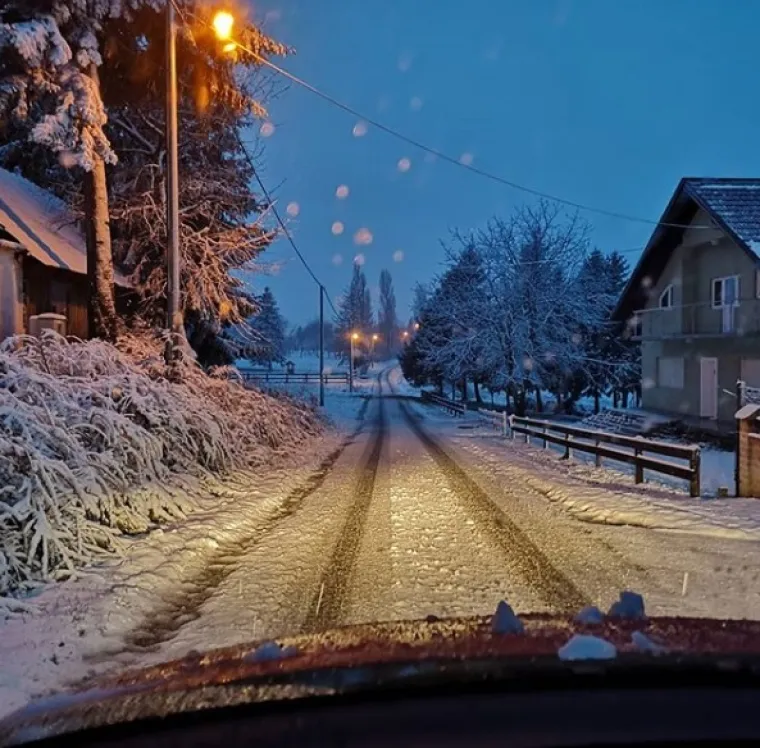 Dolove i brijeg, zabjelio je snijeg... Zabijelile su se i dru&scaron;tvene mreže, evo &scaron;to ste objavili