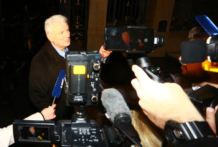 Ivica Todorić iza&scaron;ao iz Remetinca, pred Kulmerovim dvorima poručio: 'Ja sam tu da Hrvatsku dignem gore'