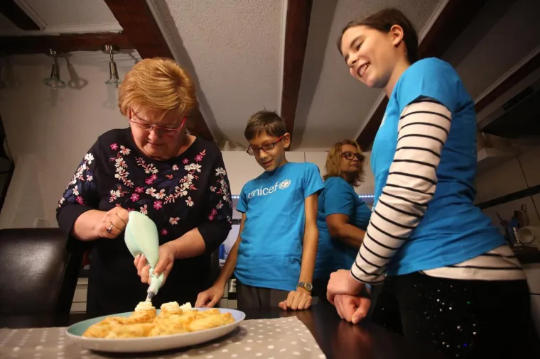 Ministrica Murganić glumila udomljenu djevojčicu