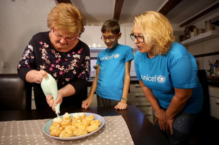 Ministrica Murganić glumila udomljenu djevojčicu