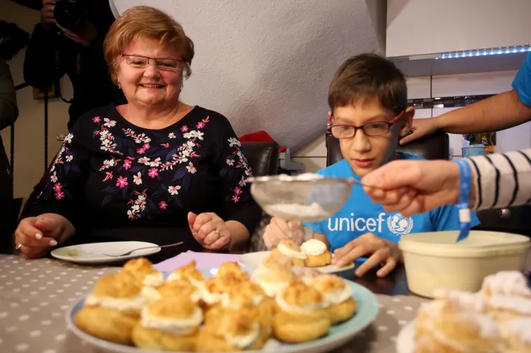 Ministrica Murganić glumila udomljenu djevojčicu