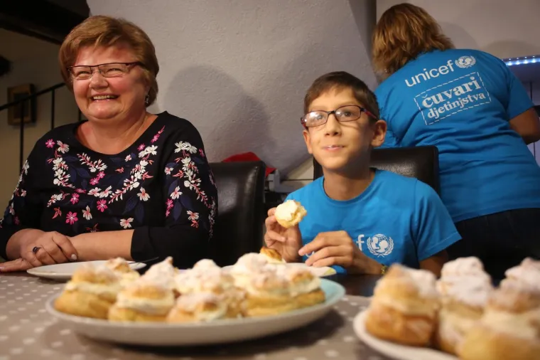 Ministrica Murganić glumila udomljenu djevojčicu