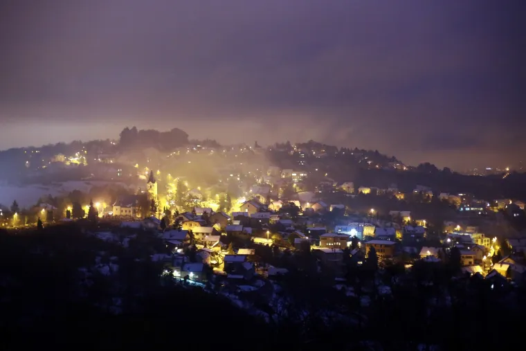 ZIMSKA IDILA U ZAGREBU: Pogledajte kako s vrha metropole izgleda grad prekriven snijegom