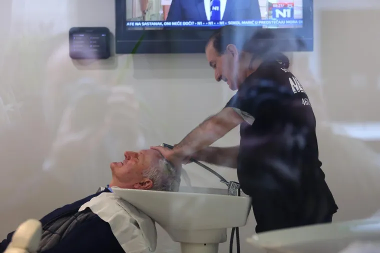 NAKON PRITVORA, ODMAH &Scaron;I&Scaron;ANJE: Todorić ni tamo nije mogao pobjeći od vijesti