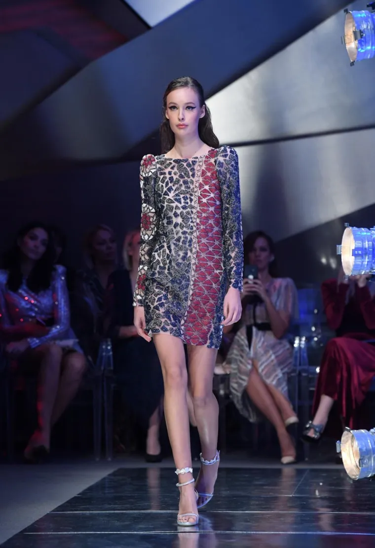 Sinoć je u Ministarstvu turizma održana &scaron;esta samostalna revija dizajnerice Aleksandre Dojčinović