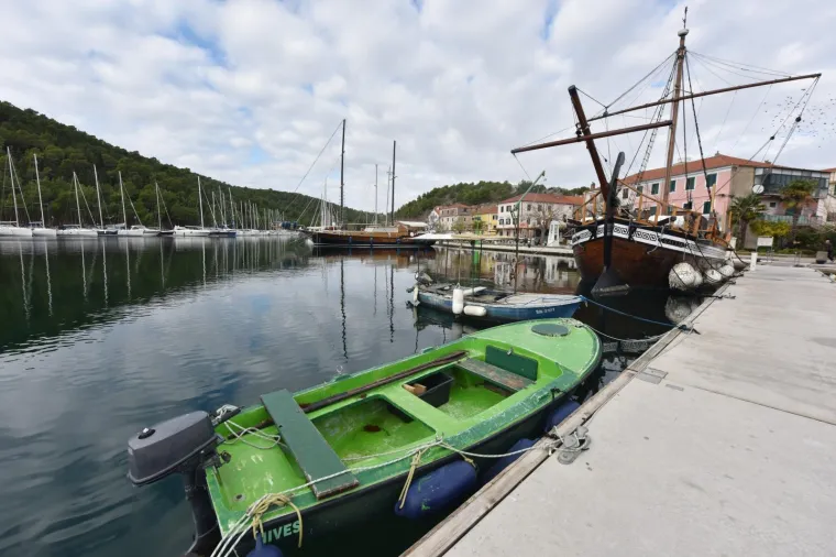 Tmuran kasnojesenski dan u Skradinu
