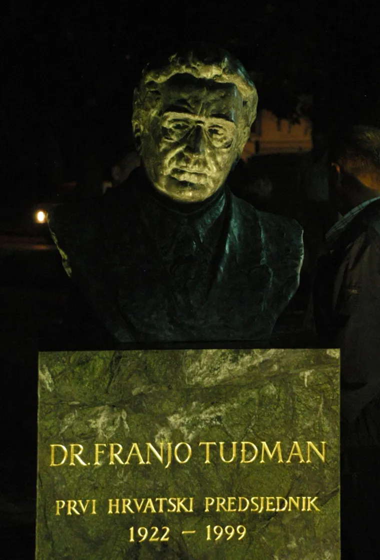 Spomenici prvom predsjedniku: Franjo Tuđman ni nakon smrti ne ostavlja ravnodušnim