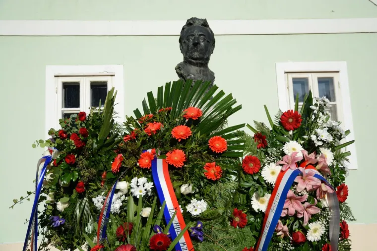 Spomenici prvom predsjedniku: Franjo Tuđman ni nakon smrti ne ostavlja ravnodušnim