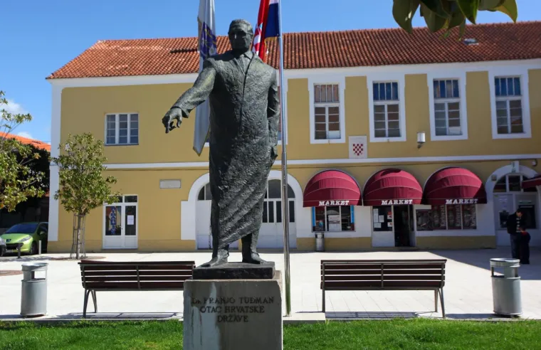 Spomenici prvom predsjedniku: Franjo Tuđman ni nakon smrti ne ostavlja ravnodušnim