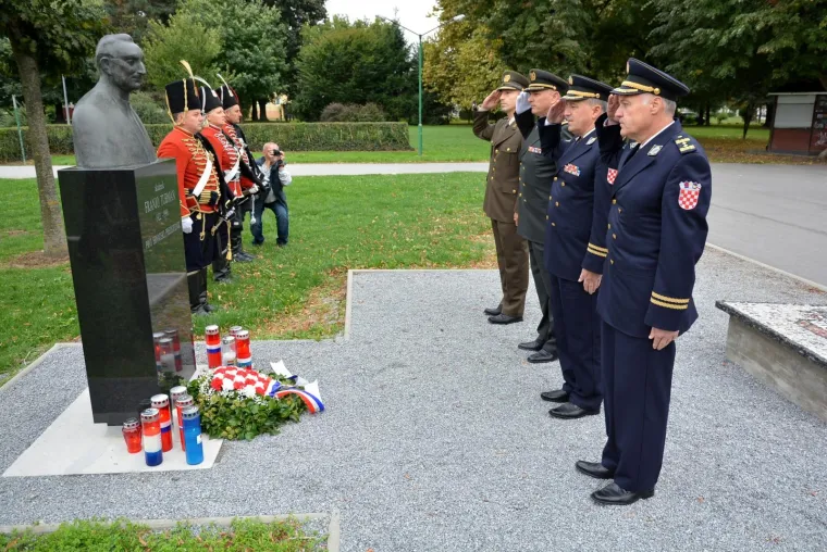 Spomenici prvom predsjedniku: Franjo Tuđman ni nakon smrti ne ostavlja ravnodu&scaron;nim