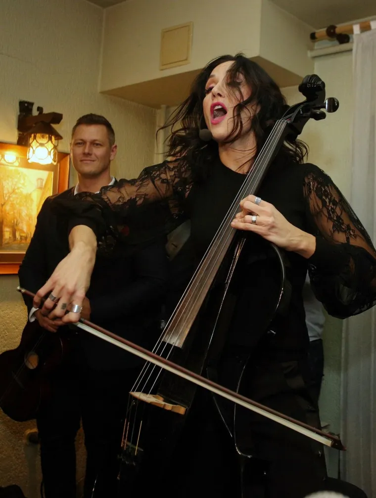 Ujutro na &scaron;takama, navečer s rukama u zraku: Milan Bandić proslavio 63. rođendan